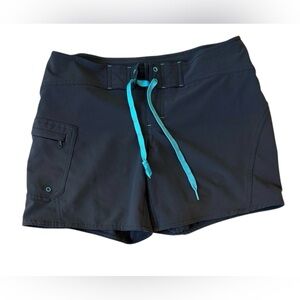 Athleta Shorts Gray Size 6 with Blue drawstring Cord